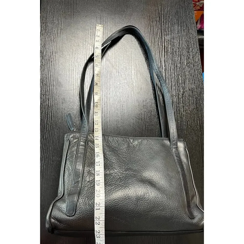 Vintage Tignanello Minimalist Classic Grandma Style Leather Shoulder Bag